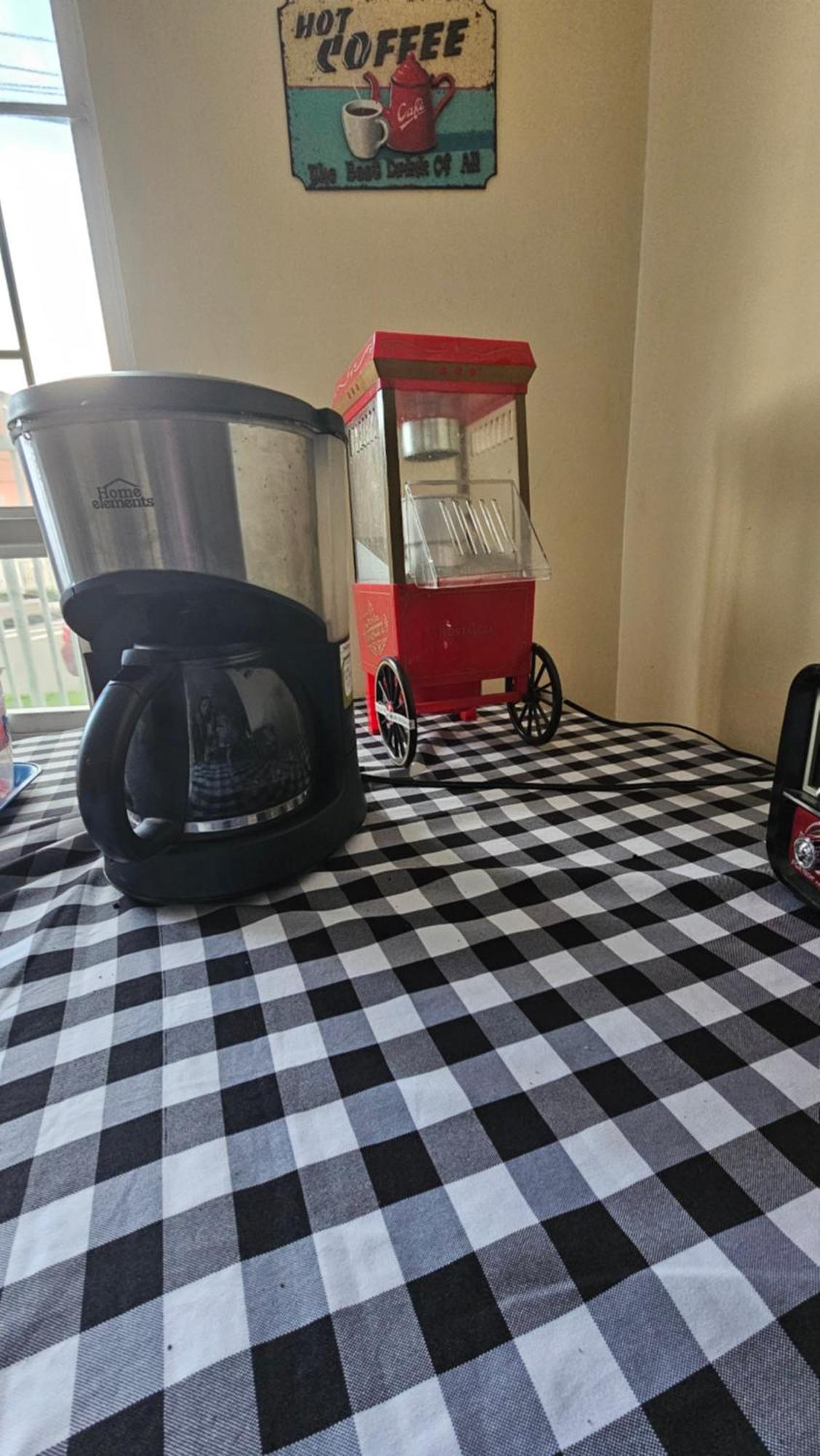 Colisseum Roma House- Campin Simon Bolivar Movistar Embajada Compensar Bed and breakfast